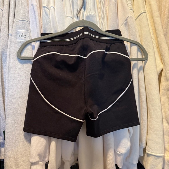 Alo Shorts - Picture 2 of 3